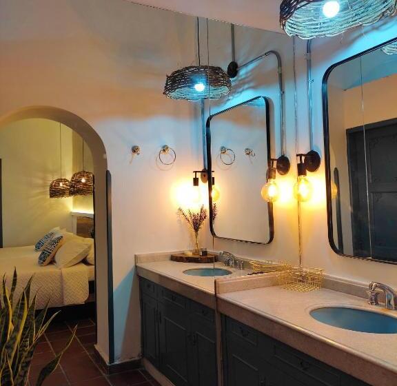 پانسیون Trip Monkey Girón