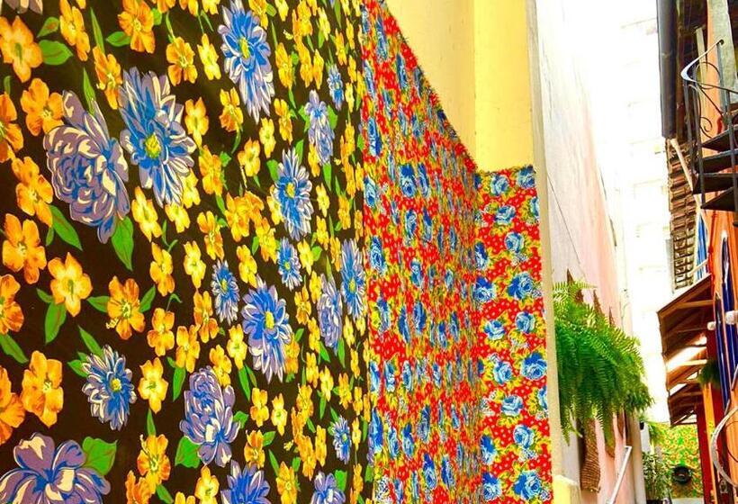 Vilarejo Hostel Pinheiros Guest House