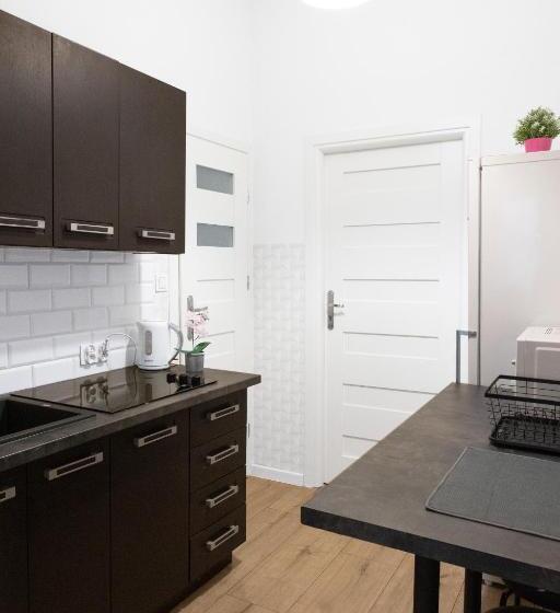 هاستل Clicktheflat Aleje Niepodległości Center Apart Rooms