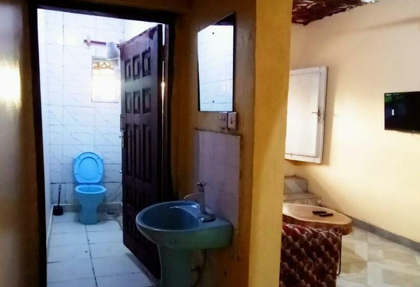 مبيت وإفطار Baba Lao