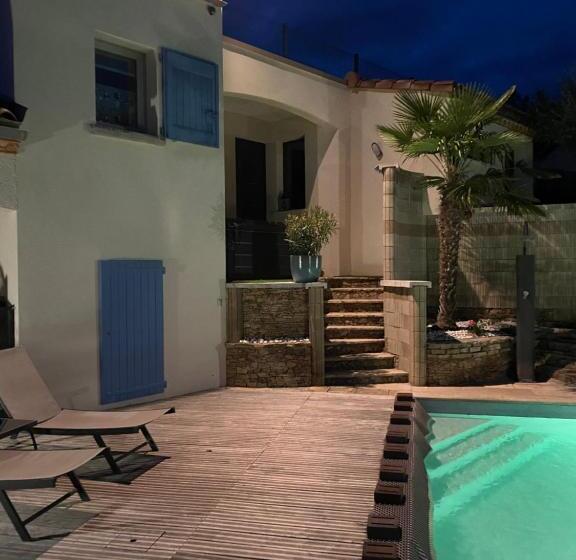 Bed and Breakfast Chambre Au Calme Avec Spa Privatif Gratuit Sud Aveyron Les Palmiers Des Causses