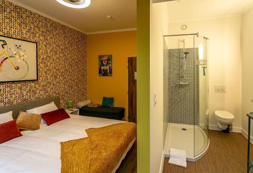 تختخواب و صبحانه The Newport Lodge   Incl 3h Wellness & Use Ebikes & Breakfast
