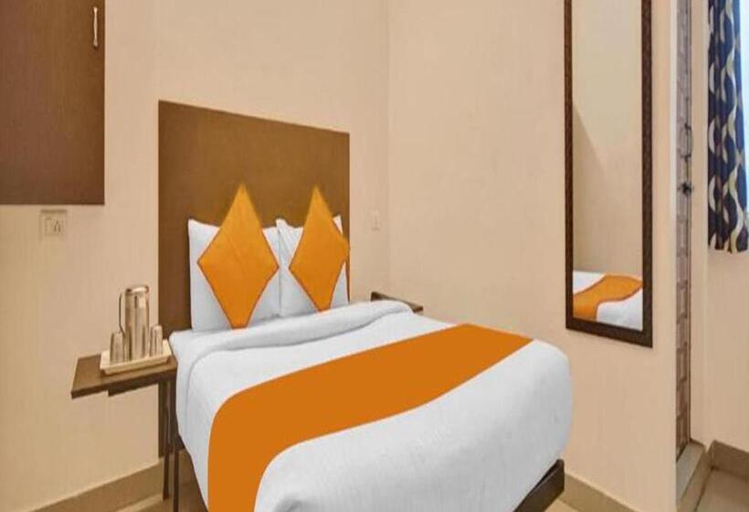 هتل Fabexpress Joel Inn   Nr St Thomas Mount Church & Grand Mall & Phoenix Marketcity Chennai