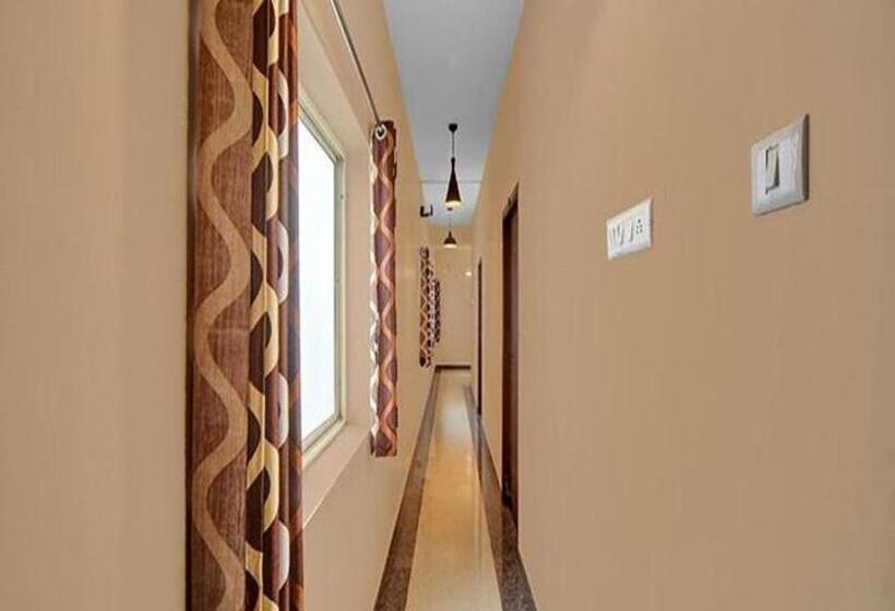هتل Fabexpress Joel Inn   Nr St Thomas Mount Church & Grand Mall & Phoenix Marketcity Chennai