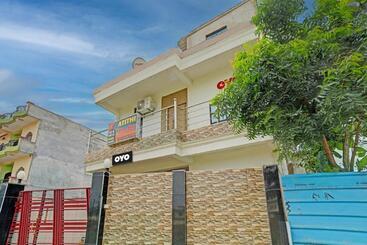 هتل Flagship Rahi Paying Guest House