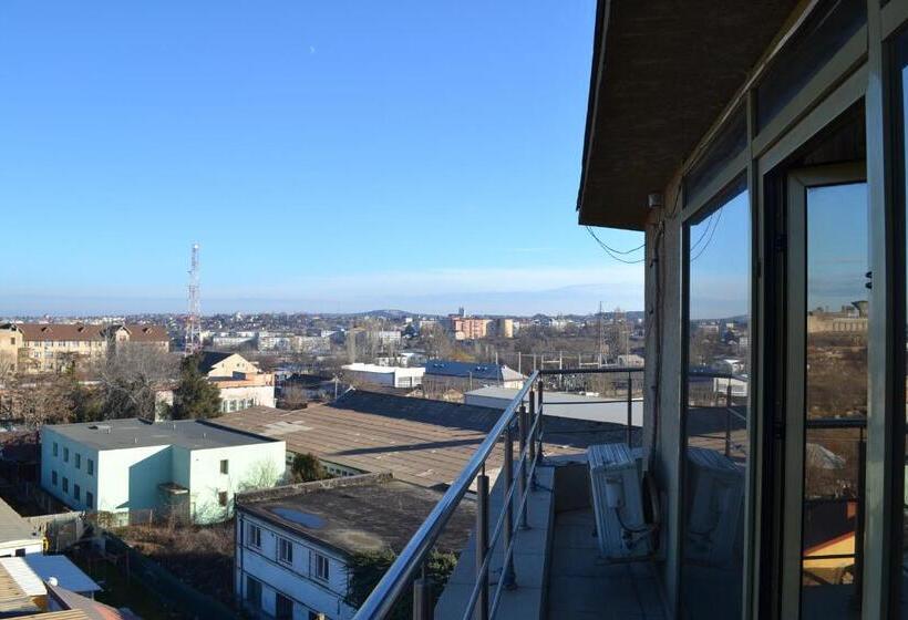 هتل Live Tulcea
