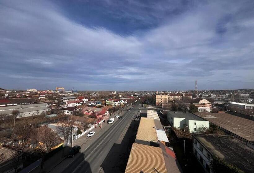 هتل Live Tulcea