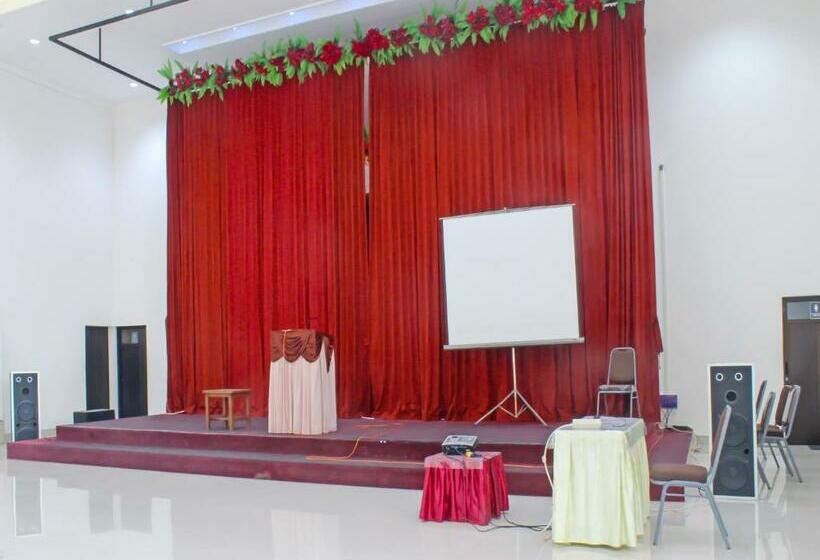 هتل Oyo 91946  Gajah Mada Indah