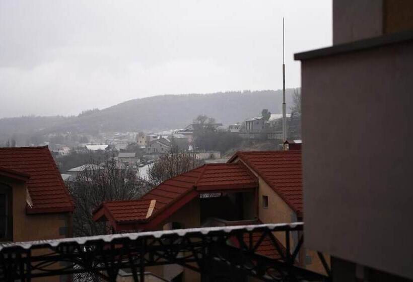 Marrone Hotel Tsaghkadzor