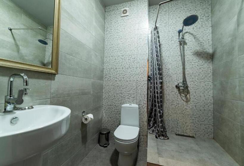 پانسیون B H Y Guesthouse In Yerevan