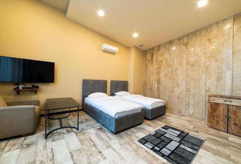 پانسیون B H Y Guesthouse In Yerevan