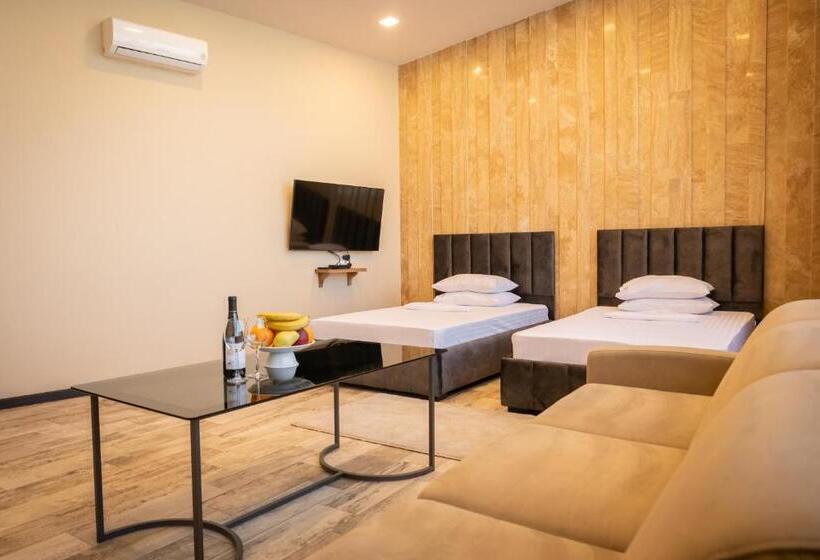 پانسیون B H Y Guesthouse In Yerevan