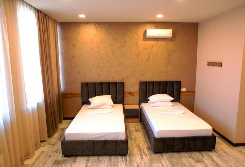پانسیون B H Y Guesthouse In Yerevan