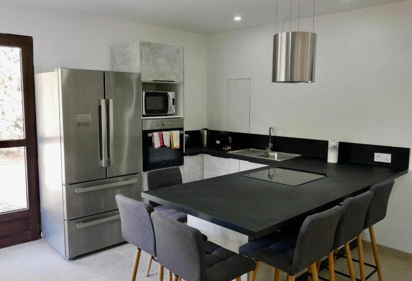 پانسیون Port Miou  Coliving  Mas Des Sous Bois