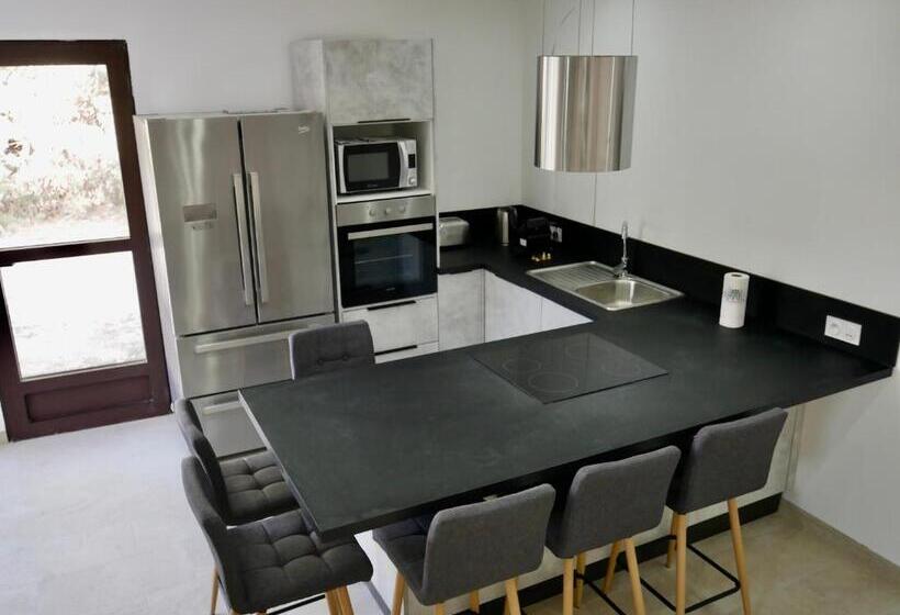 پانسیون Port Miou  Coliving  Mas Des Sous Bois