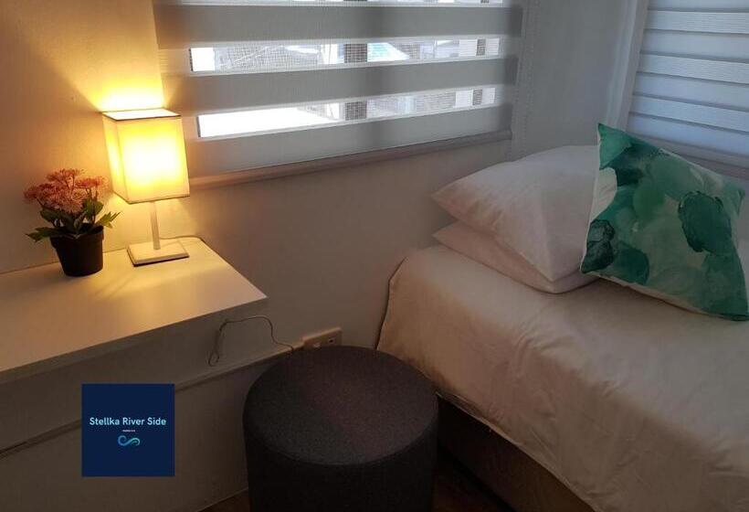 پانسیون Stellka Cheerful 2br Townhouse Near The Beach And City
