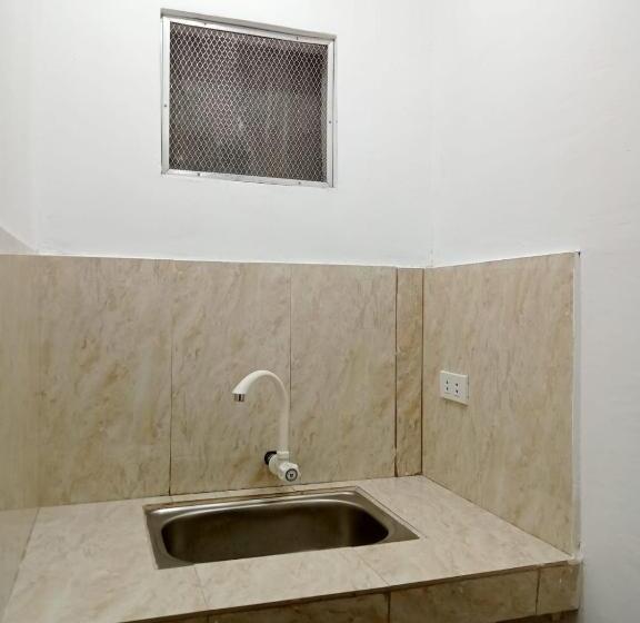 Hotel __aplaridel Inn Suites__