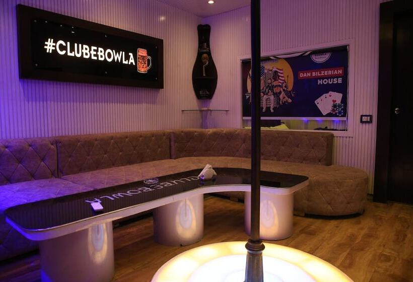 ホテル Ebowla Residency