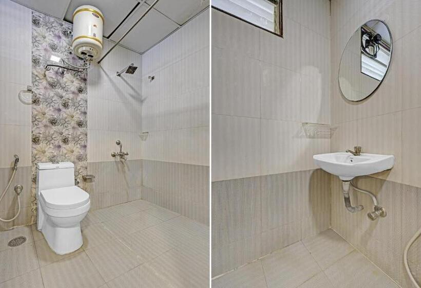 هتل Collection O Sri Sai Ram Suites