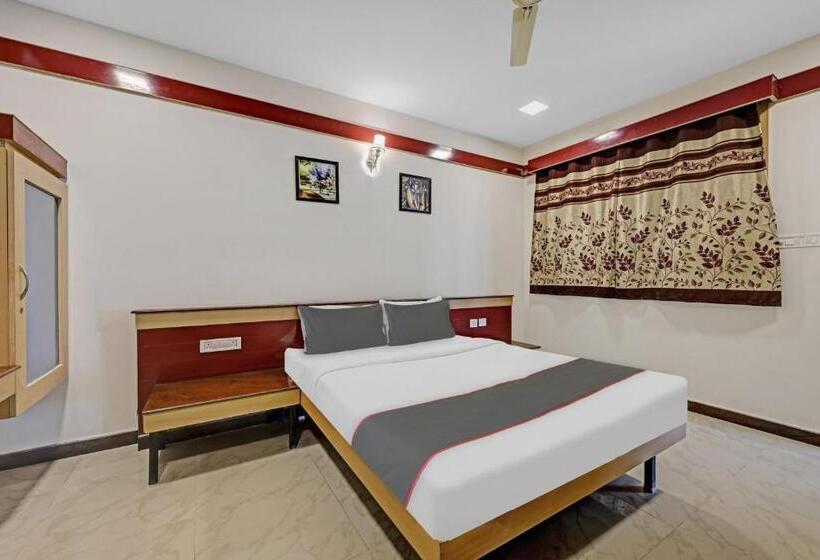 هتل Collection O Sri Sai Ram Suites