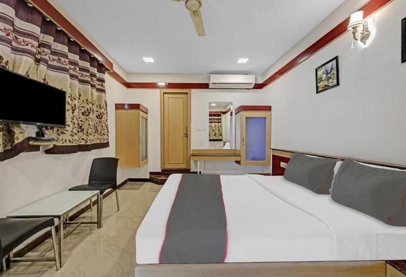 هتل Collection O Sri Sai Ram Suites