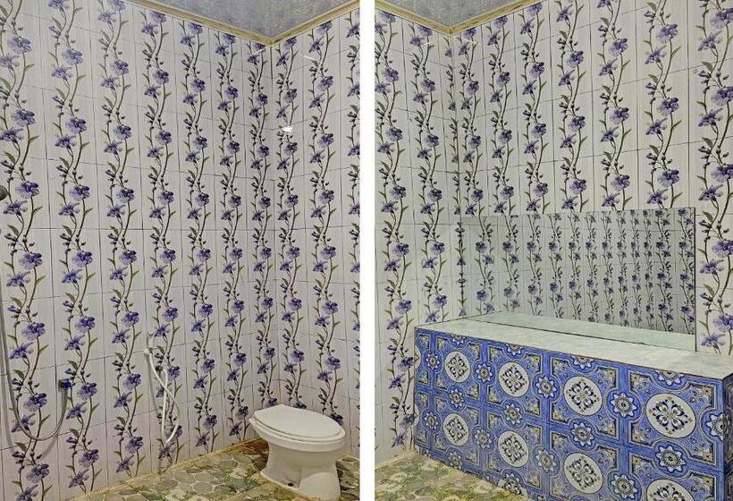 هتل Oyo 91927 Homestay Kebun