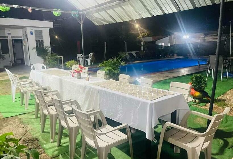 فندق Resort Arcoiris De Mi Llano