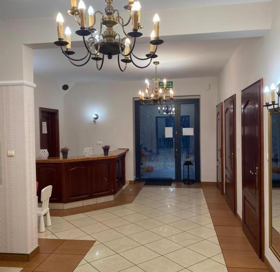 هتل Restauracja Zacisze Leśne Noclegi