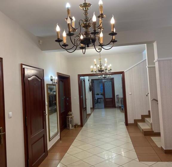 هتل Restauracja Zacisze Leśne Noclegi