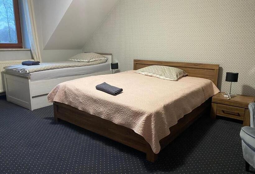 هتل Restauracja Zacisze Leśne Noclegi