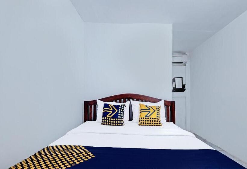 هتل Spot On 91916 Joglo Doyong Homestay Syariah