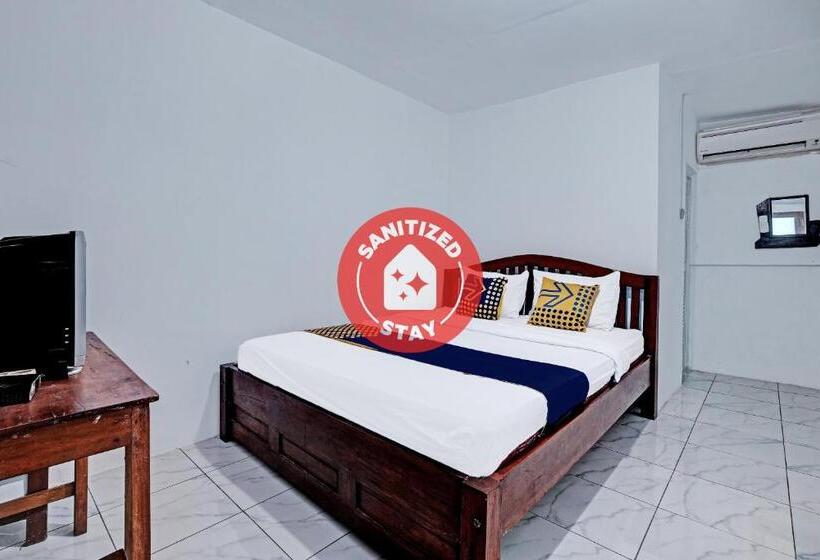 هتل Spot On 91916 Joglo Doyong Homestay Syariah