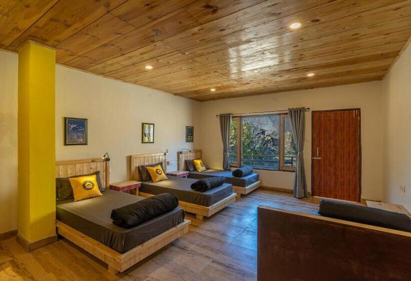 호텔 The Hosteller Tirthan Valley