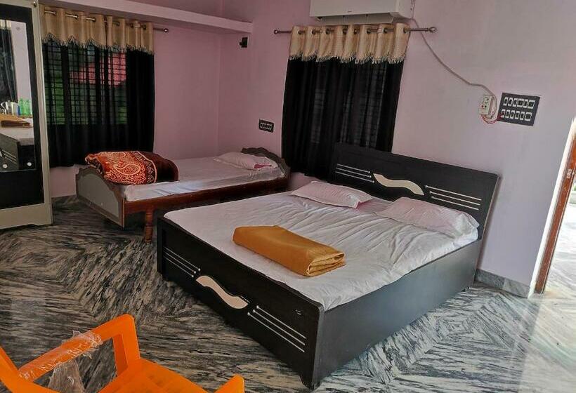 Отель Vrundavan Home Stay And Village Resort