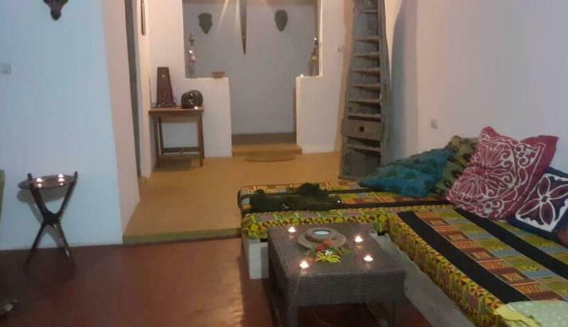 پانسیون Baraka House