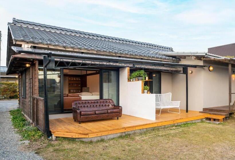 پانسیون 深々 Books&stay シンシンブックスアンドステイ