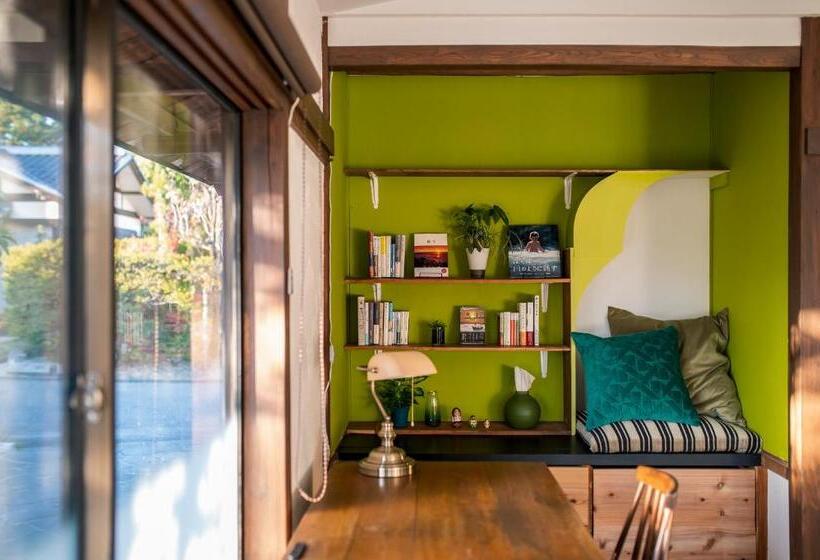 پانسیون 深々 Books&stay シンシンブックスアンドステイ