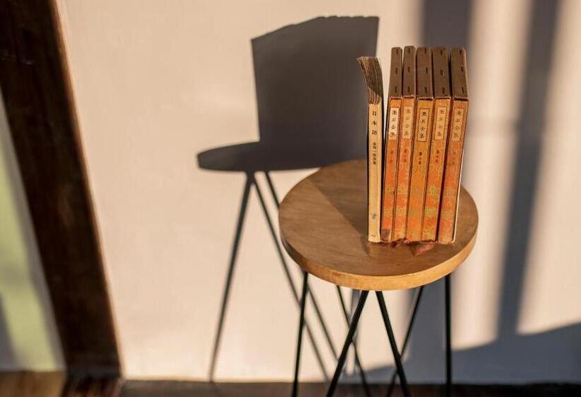 پانسیون 深々 Books&stay シンシンブックスアンドステイ