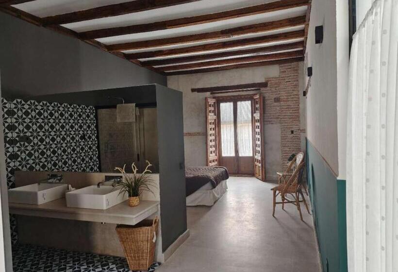 پانسیون Casa De Los Mendoza   Casa Solariega En El Casco Histórico