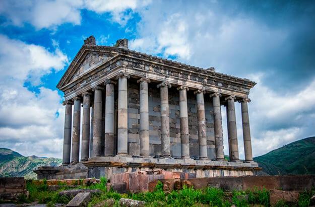 پانسیون Roman S Guest House In Garni