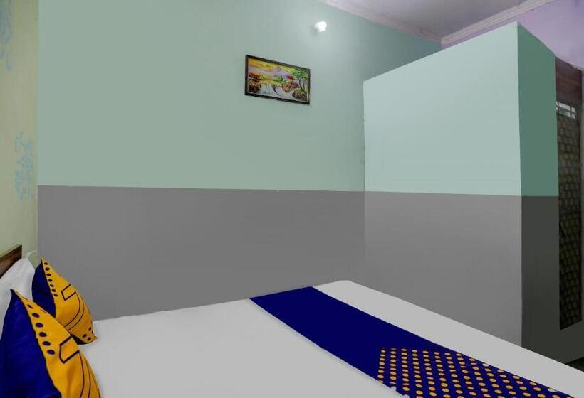 Spot On Hotel Royal Residency