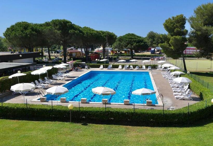 Apartments In Residence With Swimming Pool In Marina Di Bibbona