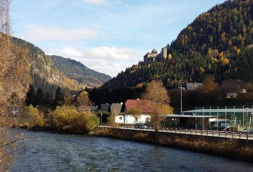 Bed and Breakfast Casa Ema Austria