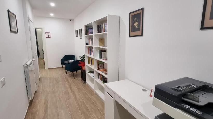 تختخواب و صبحانه Casa Memi