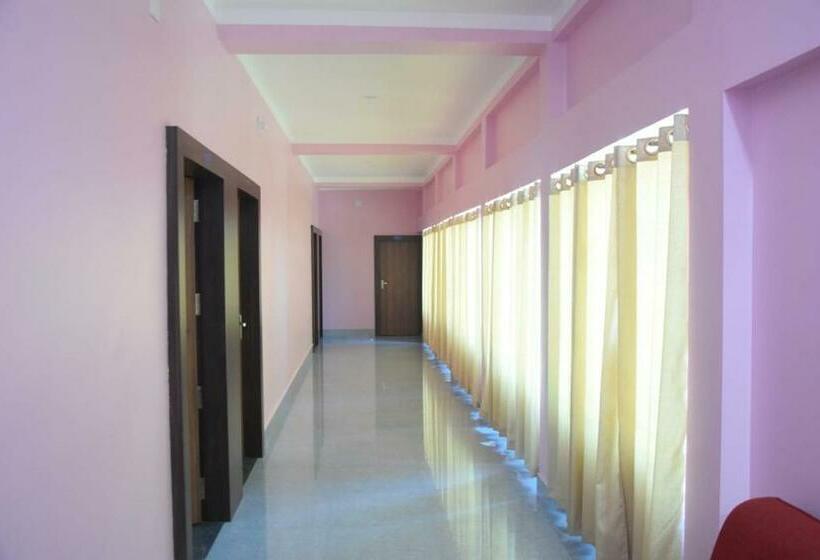 فندق Laxmipriya