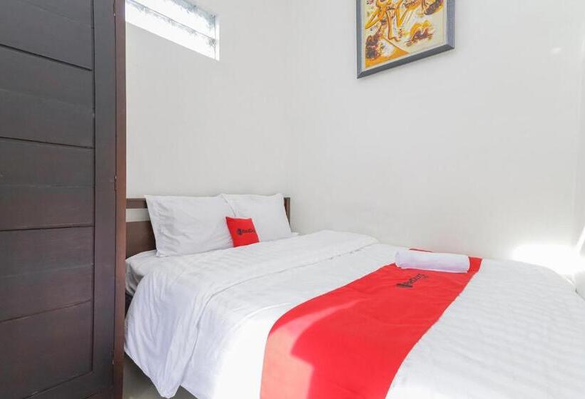 هتل Reddoorz Syariah Near Universitas Jember