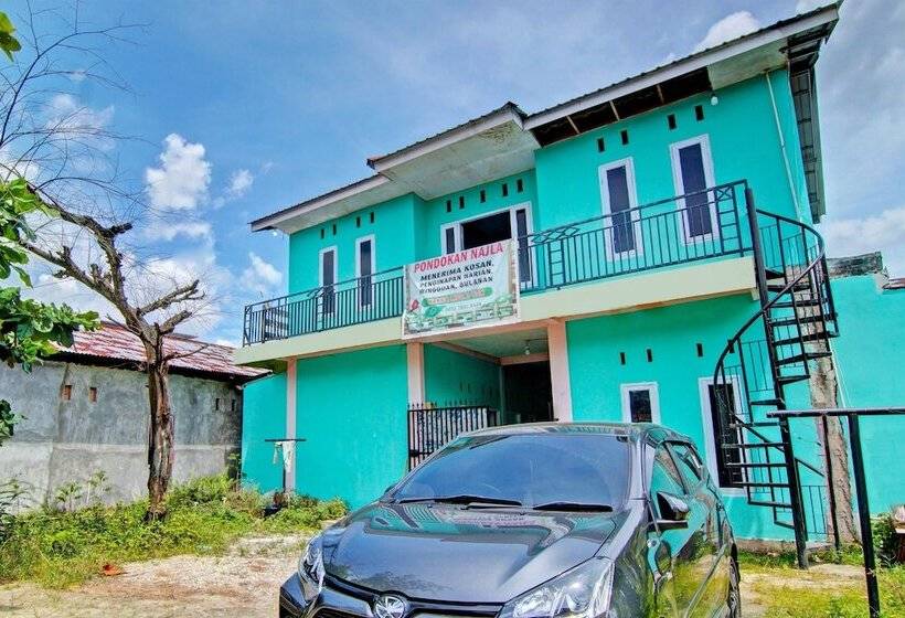 هتل Spot On 91918 Najla Guest House Syariah