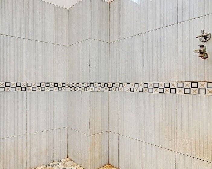 هتل Spot On 91918 Najla Guest House Syariah