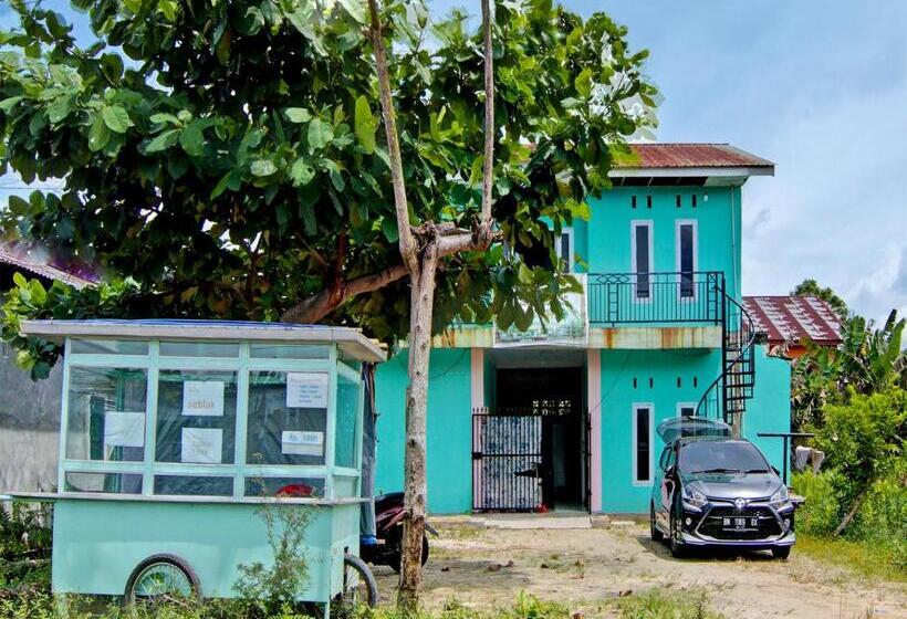 هتل Spot On 91918 Najla Guest House Syariah