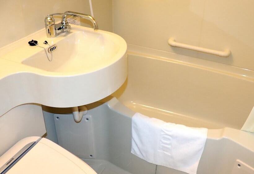 هتل Toyoko Inn Naganoeki Higashiguchi